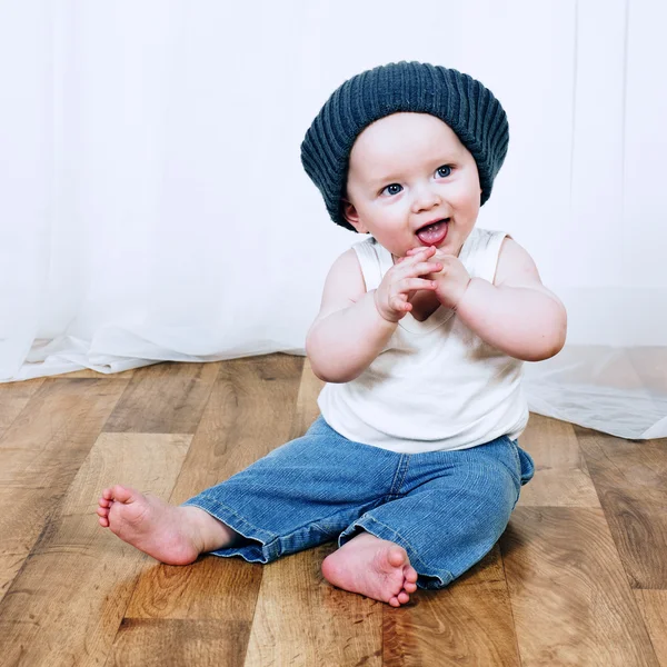 Retrato de bebé adorable — Foto de Stock