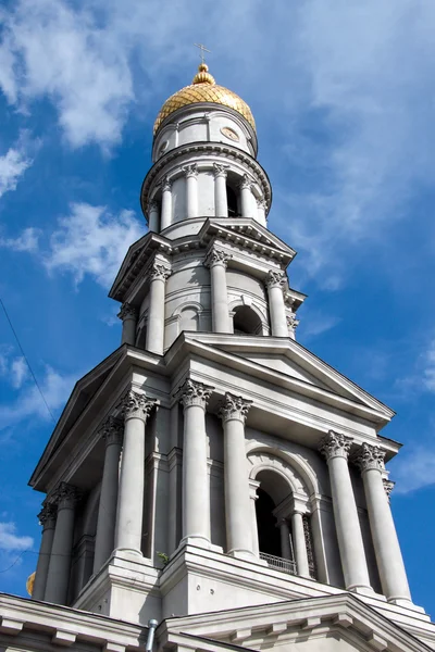 Campanario de la Catedral de la Asunción en Kharkiv, Ucrania —  Fotos de Stock