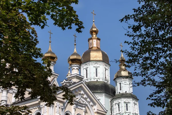 Mosteiro de St. Intercession em Kharkiv, Ucrânia — Fotografia de Stock