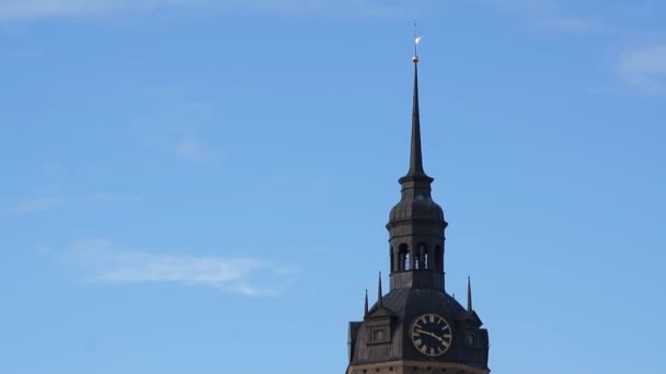 Clocktower en Brandeburgo, Alemania — Vídeo de stock