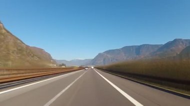 Alpleri'nde otoyolda sürüş