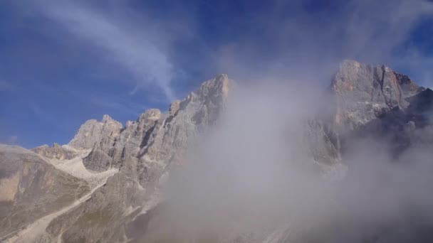 Alpine peaks in clouds — Stock Video