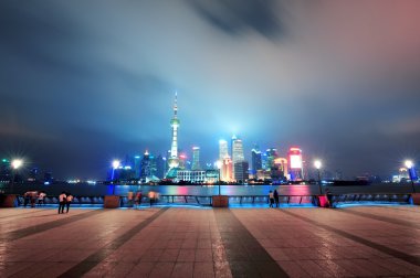 gökdelenler, shanghai