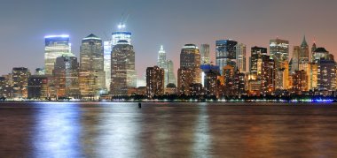 New York'un manhattan alacakaranlıkta panorama