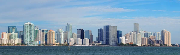 O horizonte de Miami — Fotografia de Stock