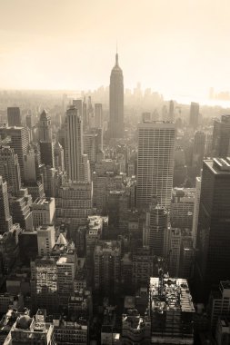 beyaz bina empire state