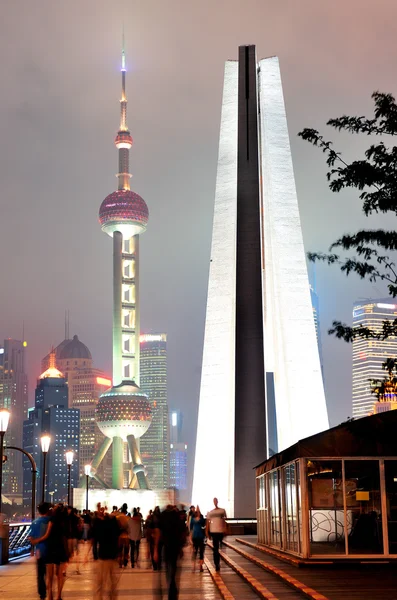 Shanghai Skyline und Monument — Stockfoto