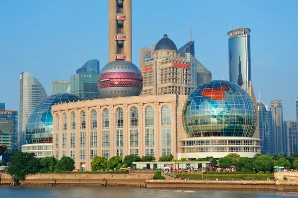 Oriental Pearl Tower — Stock Photo, Image