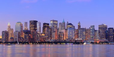 New York'un manhattan alacakaranlıkta panorama