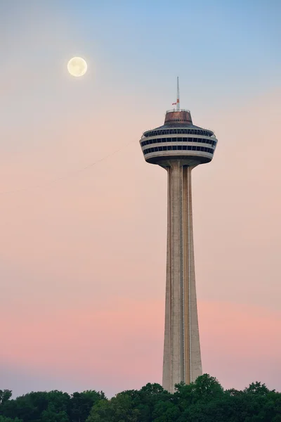 Skylon tower närbild — Stockfoto