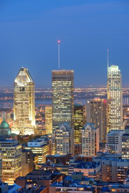 Montreal alacakaranlıkta