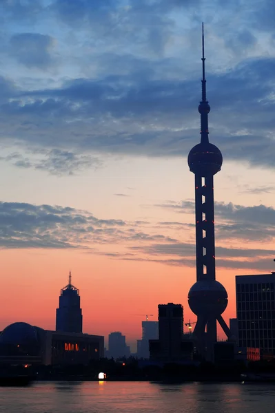 Orientalischer Perlenturm in Shanghai — Stockfoto