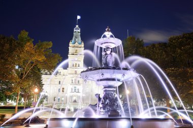 Quebec Parlamento Binası