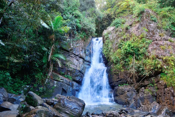 Cachoeira — Fotografia de Stock