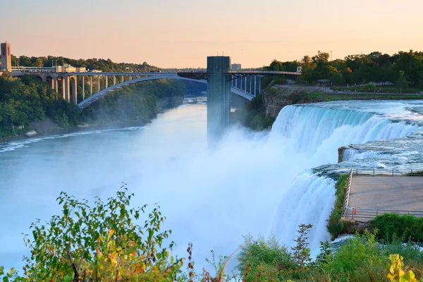 Niagarafallen sunrise — Stockfoto