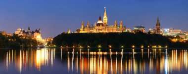 Ottawa, gece