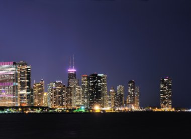 Chicago alacakaranlıkta manzarası
