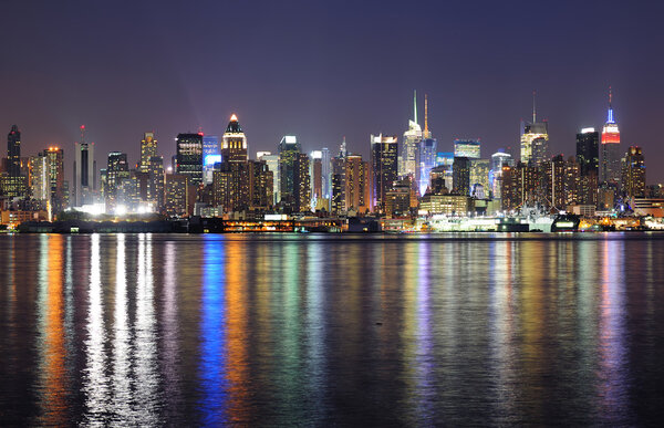 New York City Manhattan midtown skyline at night