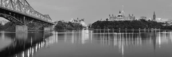 Ottawa por la noche —  Fotos de Stock