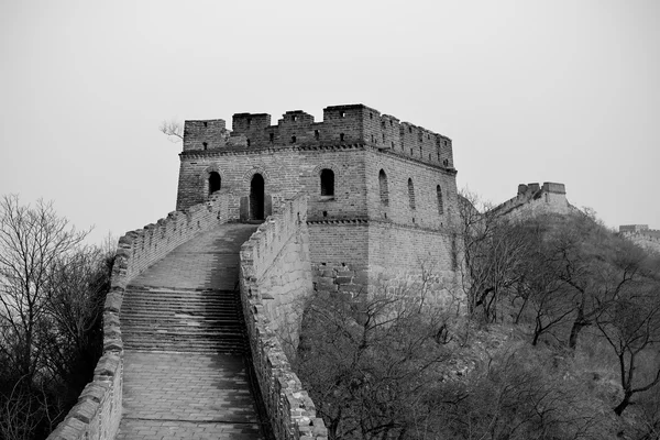 Große Wand in schwarz und weiß — Stockfoto