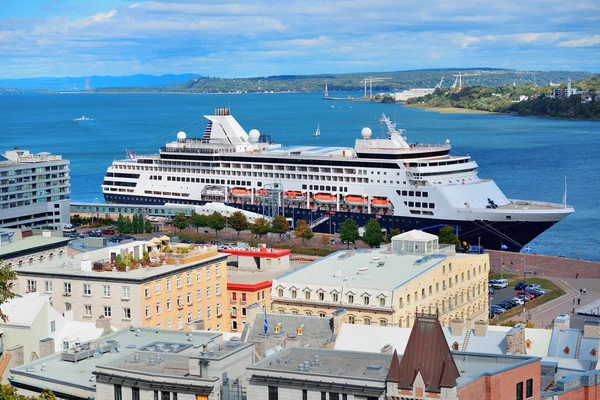 Nave da crociera a Quebec City — Foto Stock