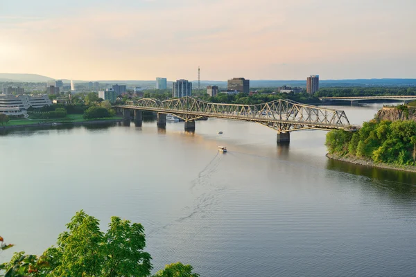 Alexanderbrücke — Stockfoto