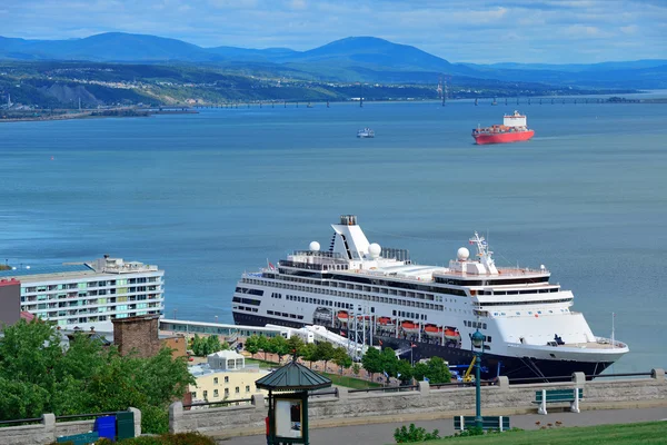 Nave da crociera a Quebec City — Foto Stock