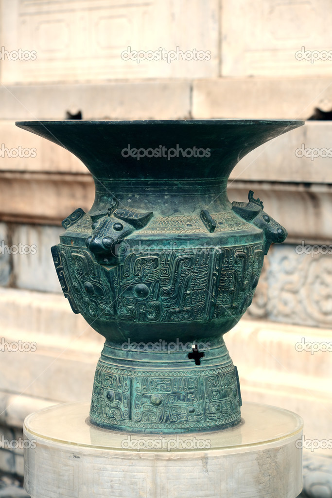 Bronze ancient container Stock Photo by ©rabbit75_dep 31648533