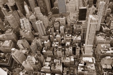 New York'un manhattan sokak havadan görünümü siyah ve beyaz