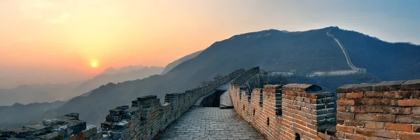 Grote muur zonsondergang panorama — Stockfoto