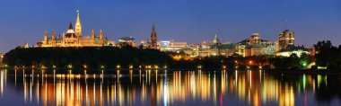 Ottawa, gece