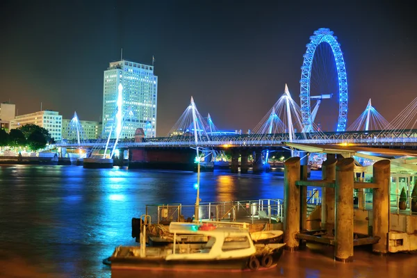 Thames Nehri gece — Stok fotoğraf