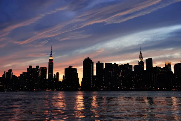 New York City Manhattan panorama al tramonto — Foto Stock