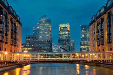 London Canary Wharf geceleri