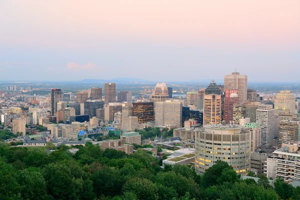 De skyline van de stad van Montreal — Stockfoto