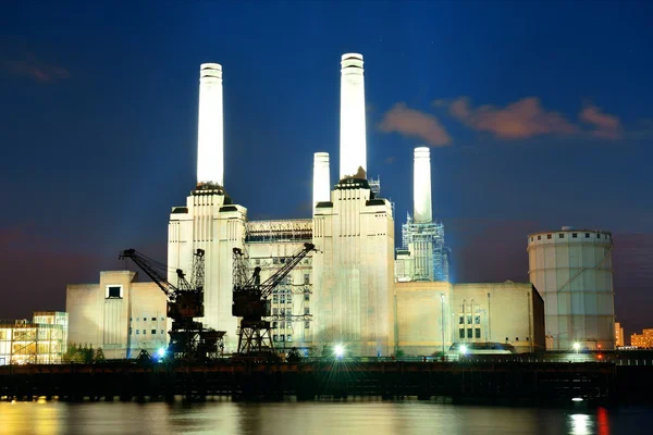 Λονδίνο σταθμός παραγωγής ηλεκτρικού ρεύματος Battersea — Φωτογραφία Αρχείου