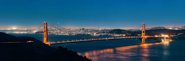 Ponte portão dourado — Fotografia de Stock