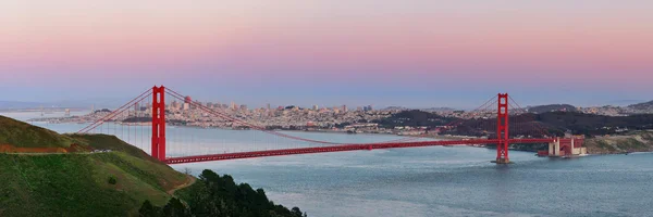 Ponte cancello dorato — Foto Stock