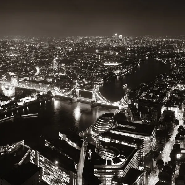 Лондонская ночь — стоковое фото