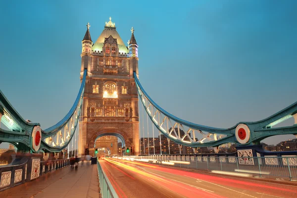 Tower Bridge la nuit — Photo