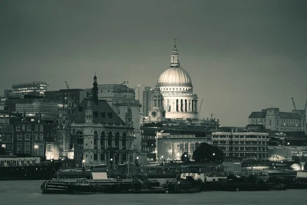 St pauls kathedraal Londen — Stockfoto