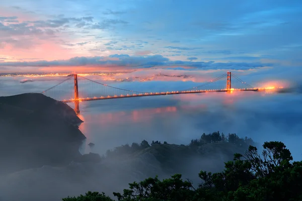 Puente de puerta de oro — Foto de Stock