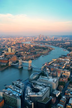 Londra hava