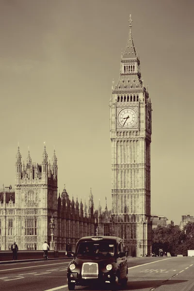 Taxi und Big Ben — Stockfoto