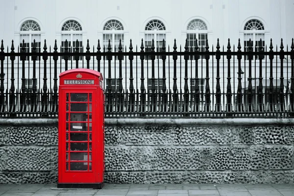 Londra telefon kulübesi — Stok fotoğraf