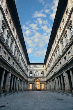 Uffizi Galerisi Piazzale degli Uffizi Floransa İtalya içinde.