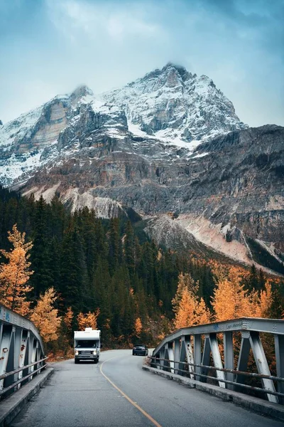 Bil Väg Banff National Park Kanada — Stockfoto