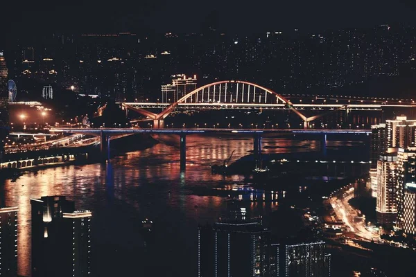 Edifícios Urbanos Ponte Skyline Cidade Noite Chongqing — Fotografia de Stock
