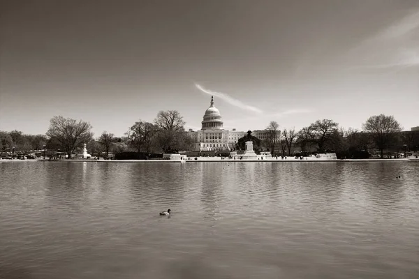 位于华盛顿特区的美国国会山 — 图库照片