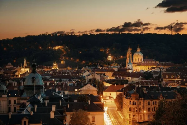 Praga Panorama Dachu Kościołem Kopułą Czechach Nocy — Zdjęcie stockowe